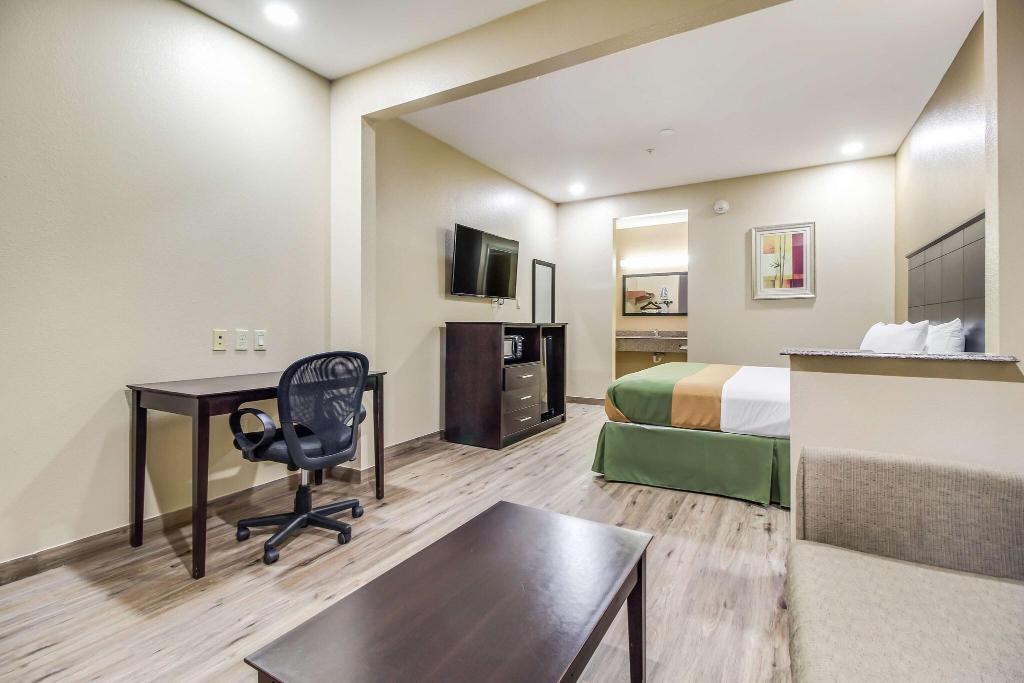 Americas Best Value Inn And Suites Tomball