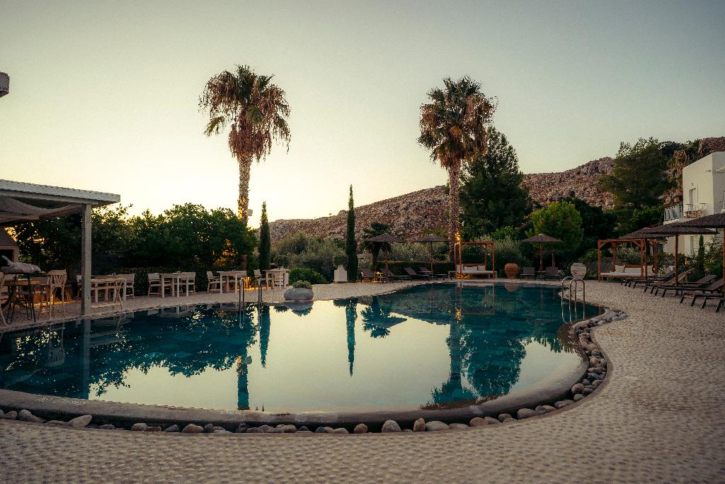 Caesars Gardens Hotel and Spa