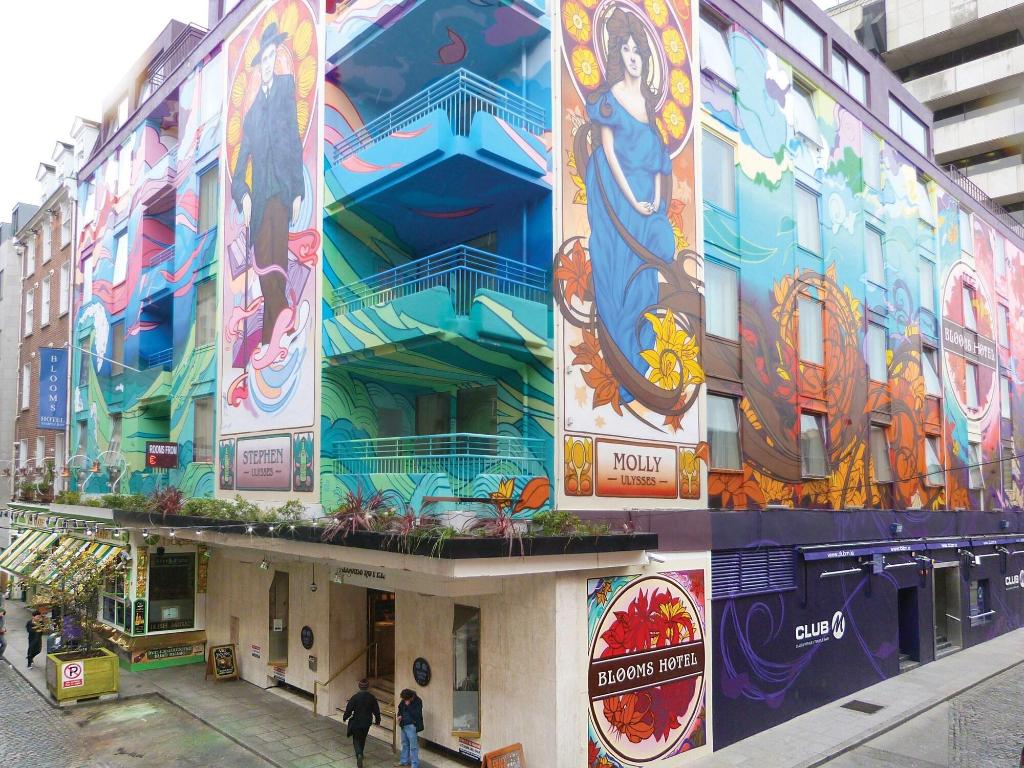Blooms Hotel - General view