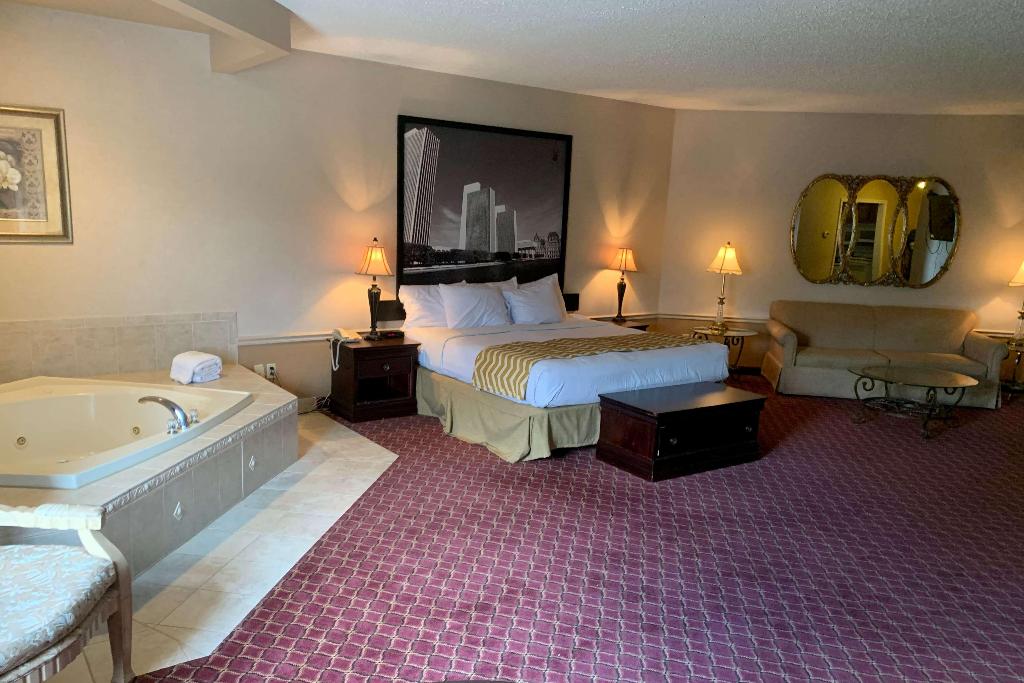 Super 8 By Wyndham Albany