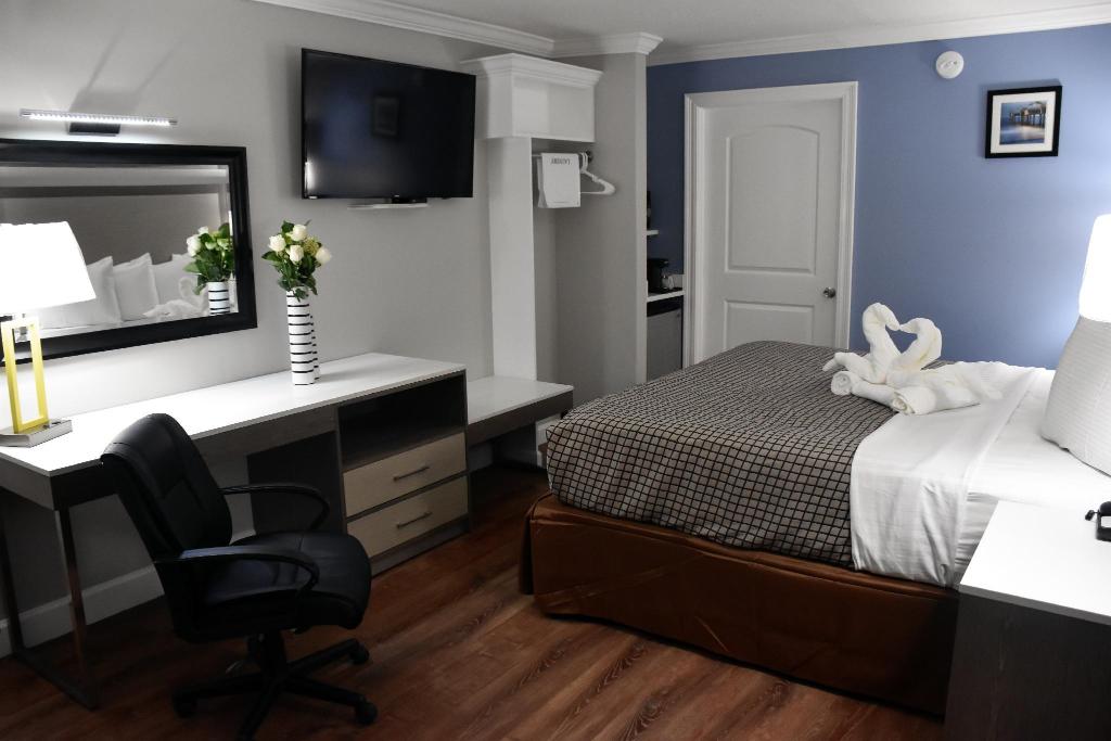 Destin Inn And Suites