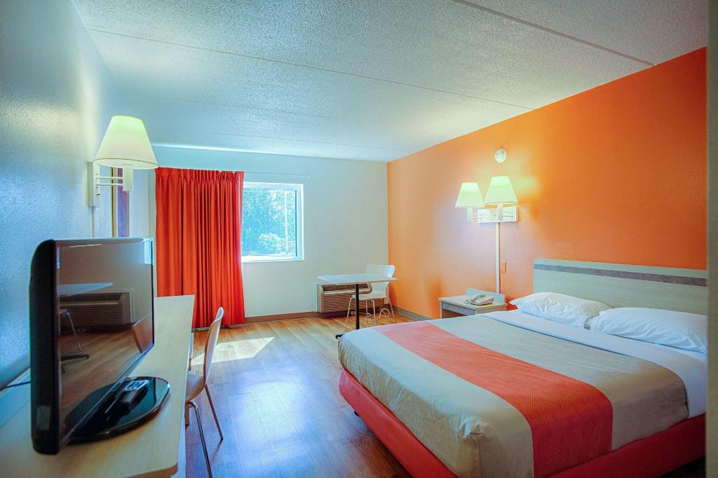Motel 6 Syracuse