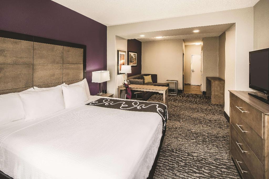 La Quinta Inn Suites By Wyndham Milledgeville