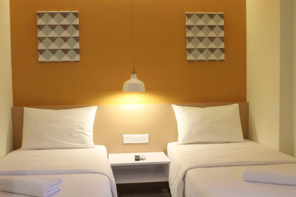 1000 Miles Hotel