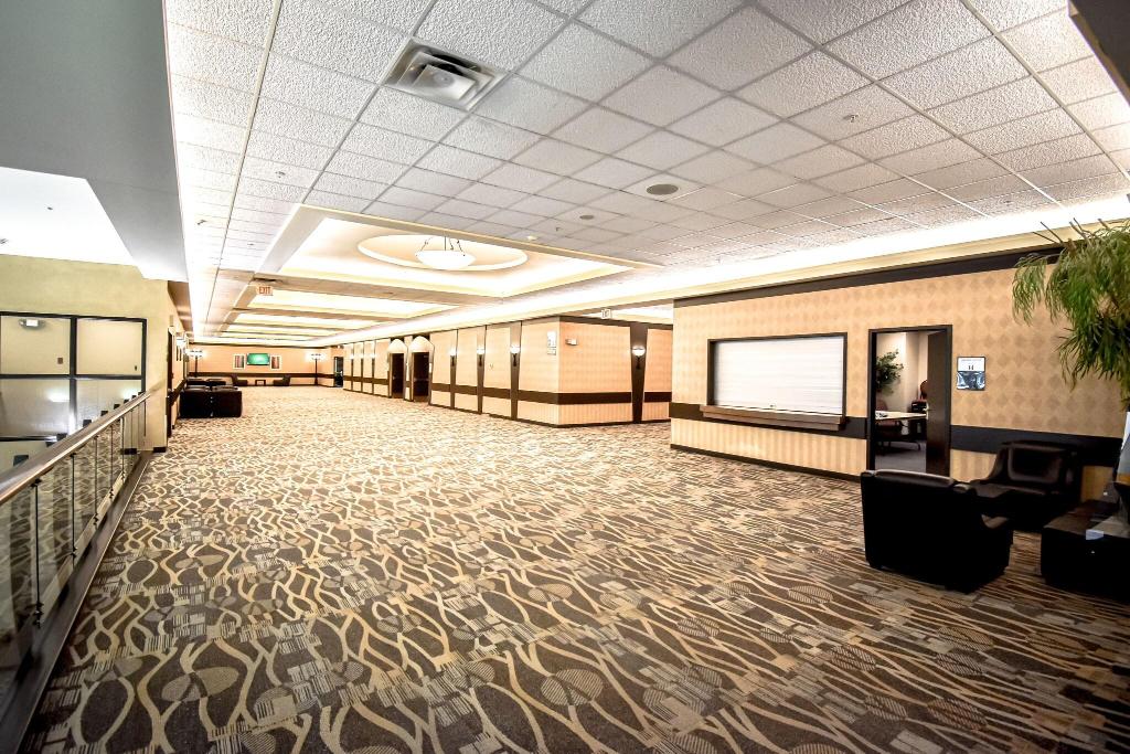 Canad Inns Destination Centre Club Regent Casino