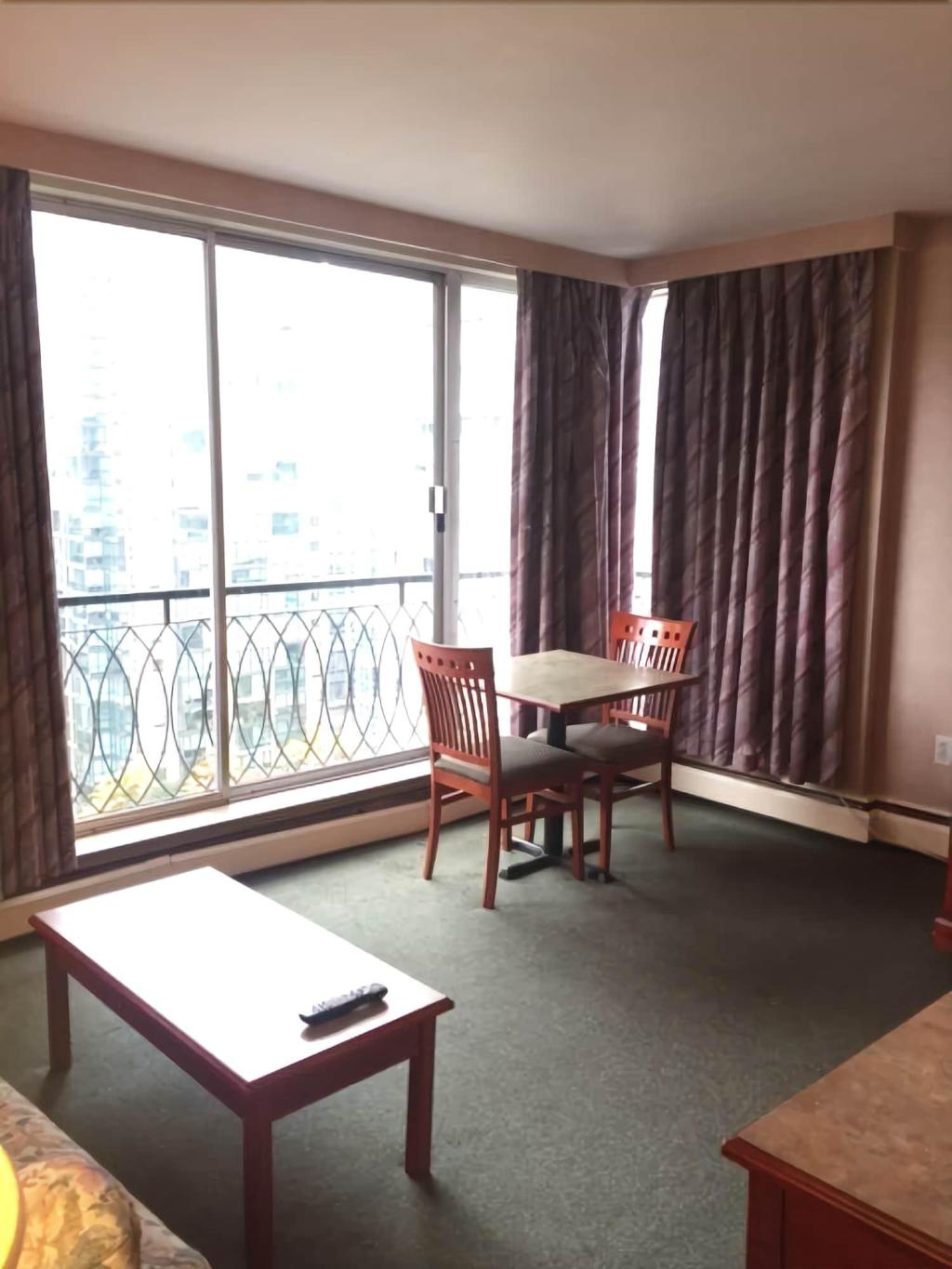 Tropicana Suite Hotel