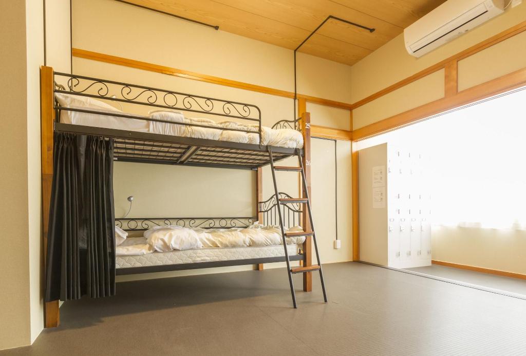 GUEST HOUSE UMIKAJI HOSTEL