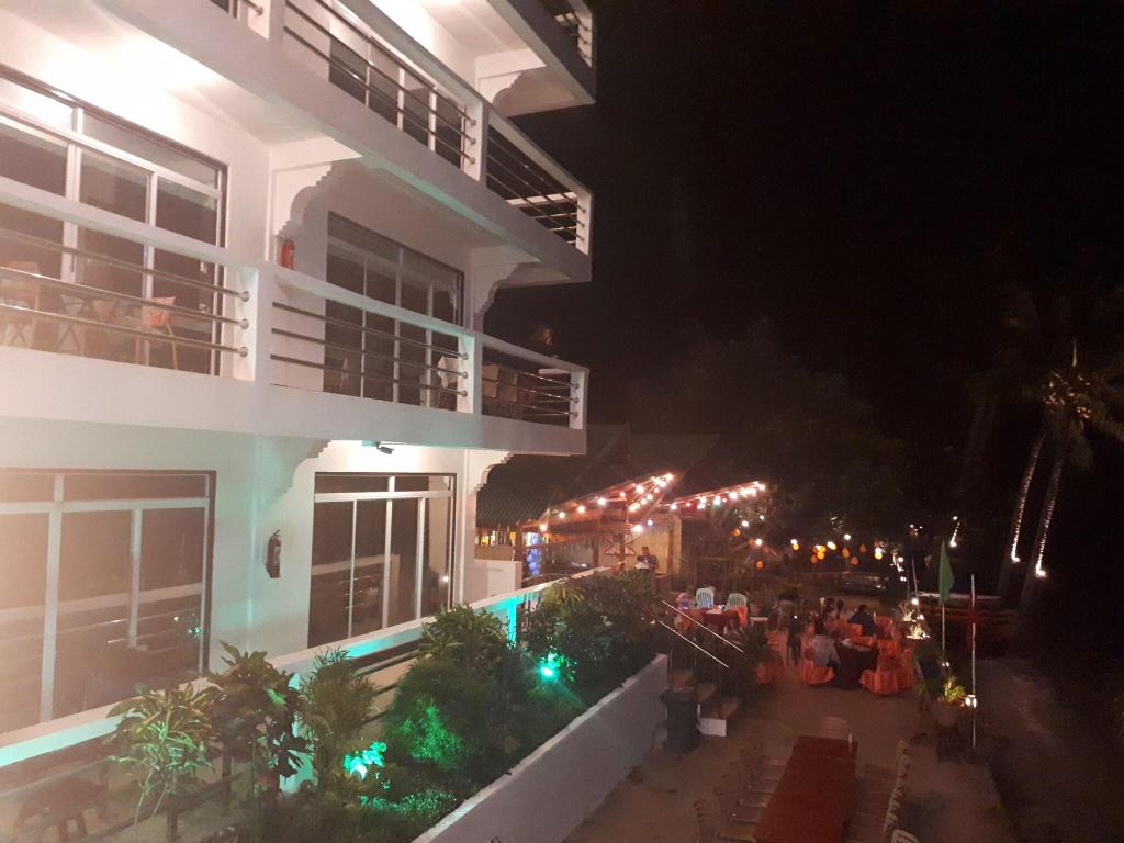 ORANGE PEARL BEACH RESORT