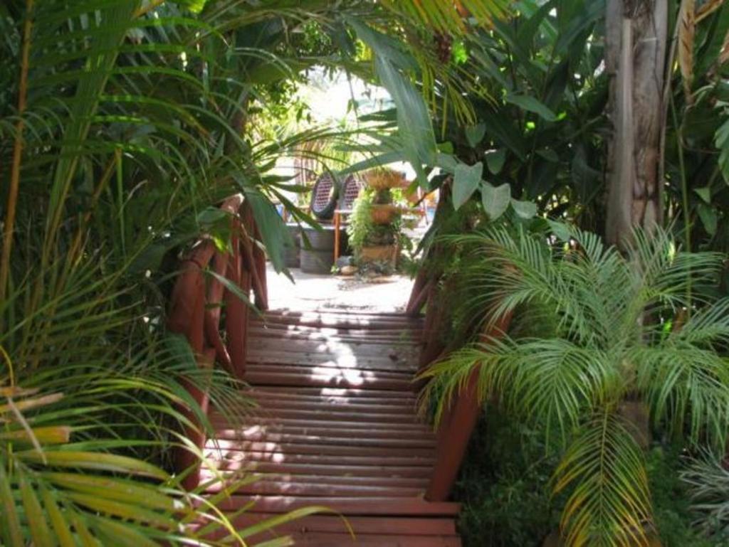 Golden Lantern Guest Lodge - Lobby