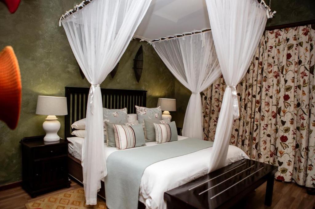 Emdoneni Lodge
