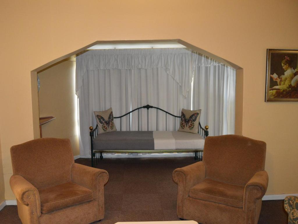 Ascot Inn