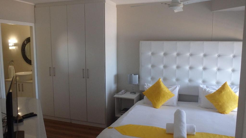 Ocean Breeze Hotel