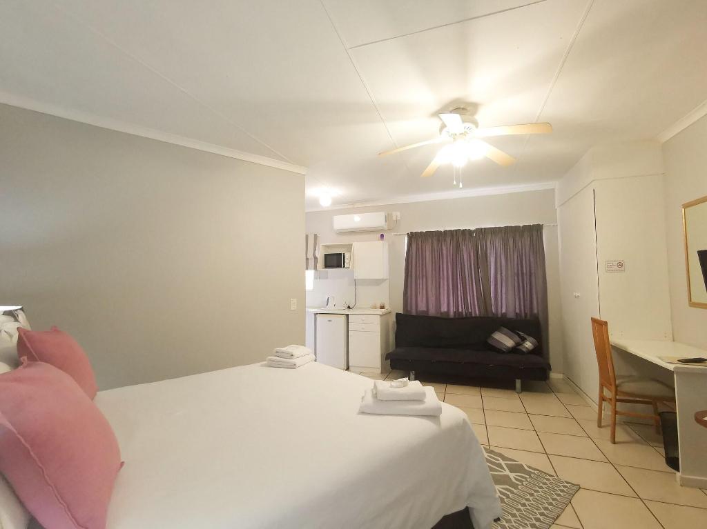Loerie Guesthouse