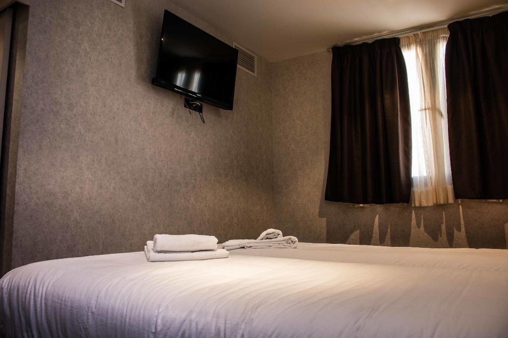 Black Swan Hostel Sevilla