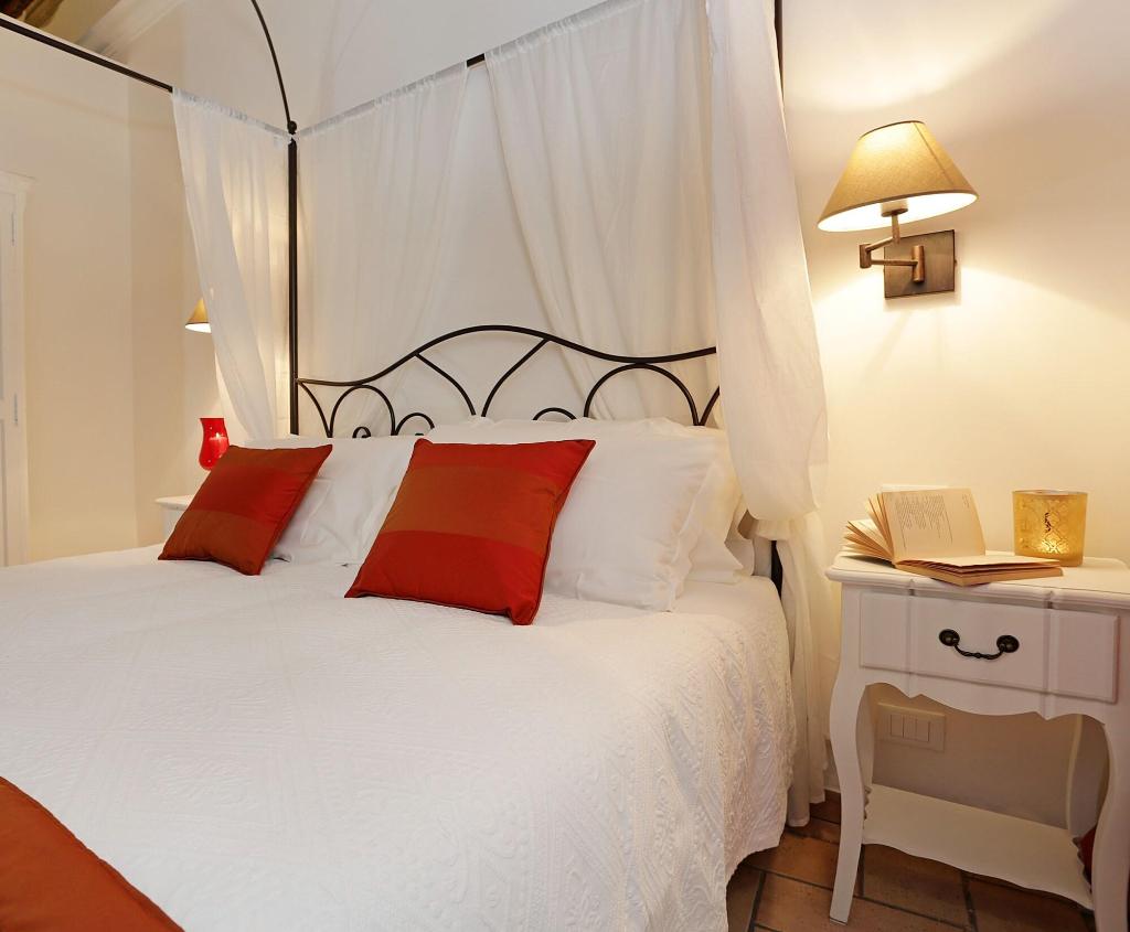 Madonna De Monti Suites Daplace Collection