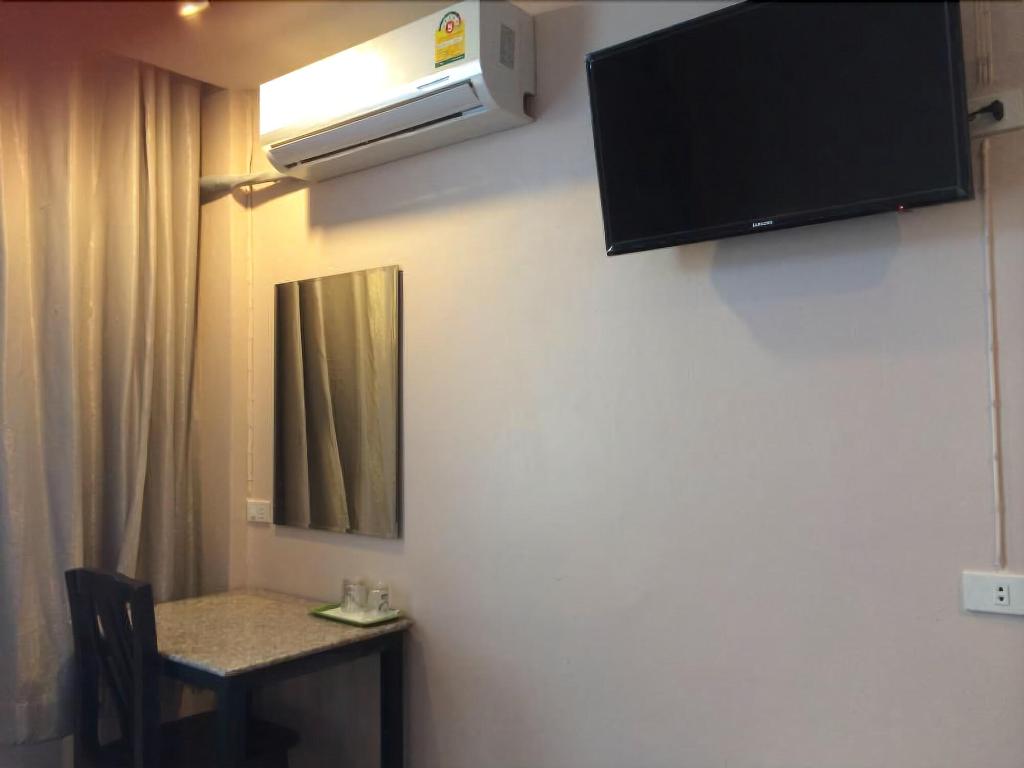 Suksawad Hotel