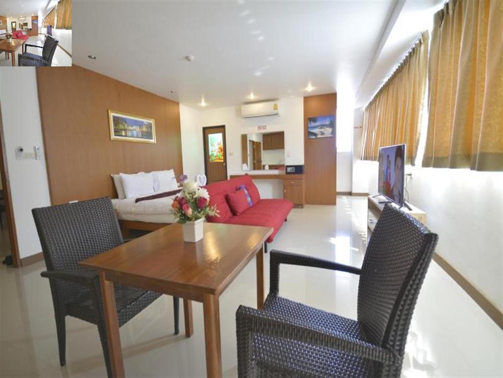 Expat Hotel Patong Center