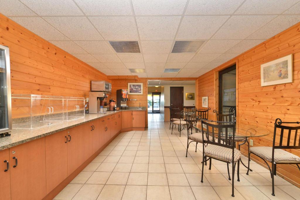 Americas Best Value Inn Stillwater St Paul
