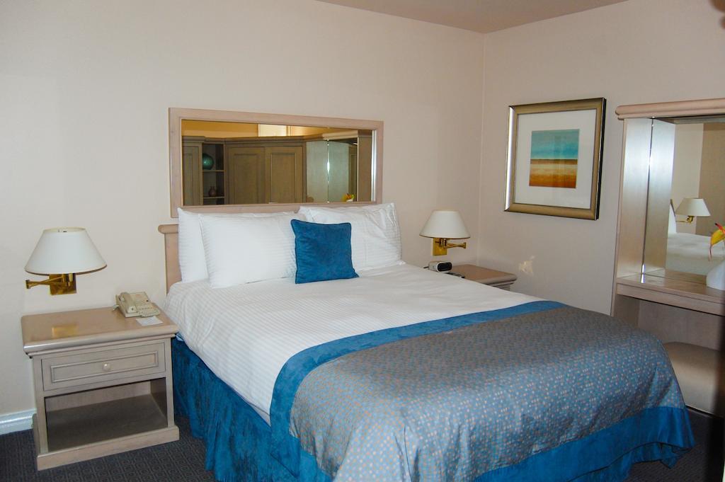Hilton Vacation Club Riviera Beach & Shores