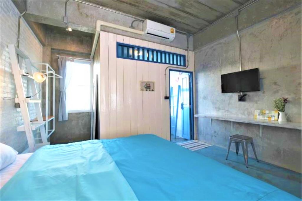 Chanchalay Hip Hostel (SHA Extra Plus) by ZUZU