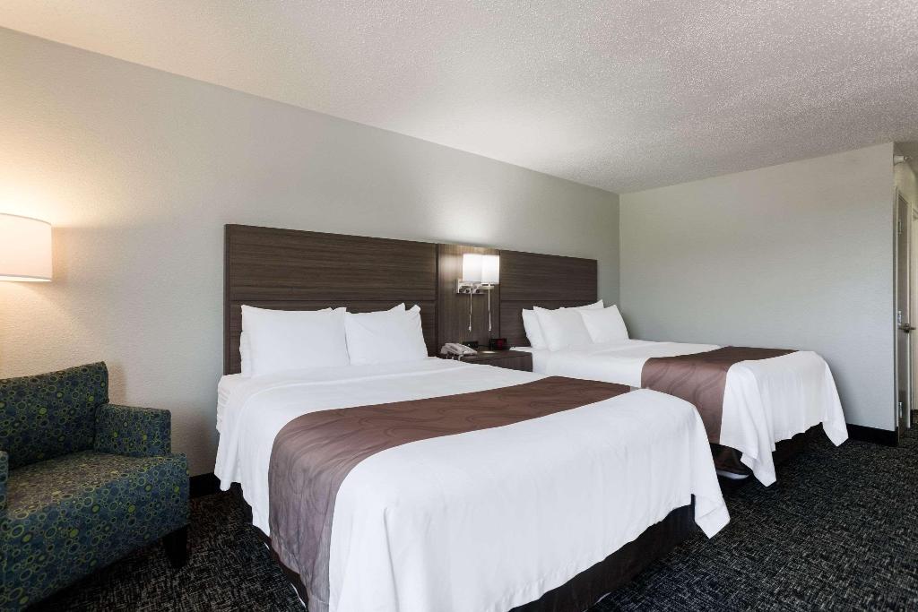 Quality Inn & Suites Ferdinand