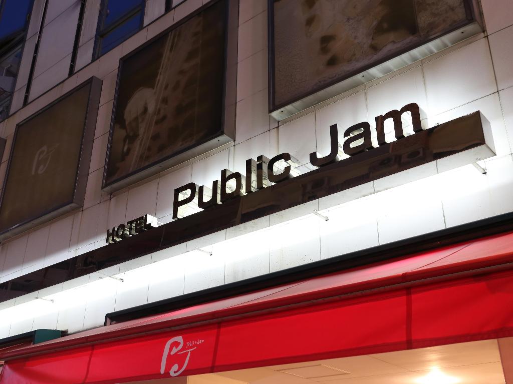 Hotel Public Jam