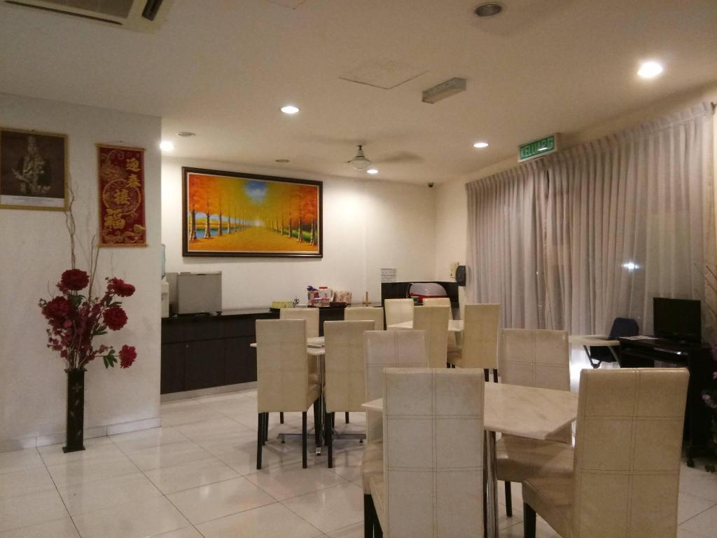 SR Inn Hotel