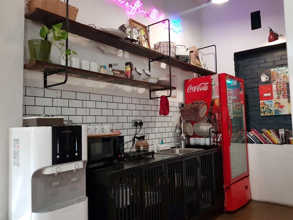 The Brownstone Hostel & Space