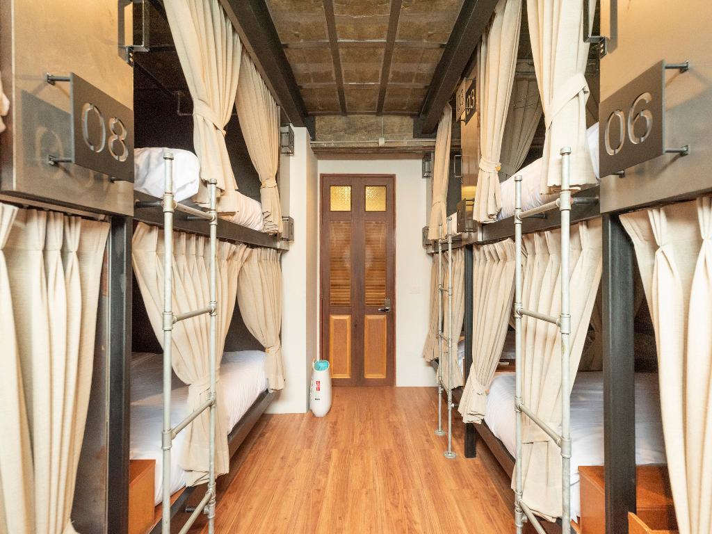 Siam Plug In Hostel