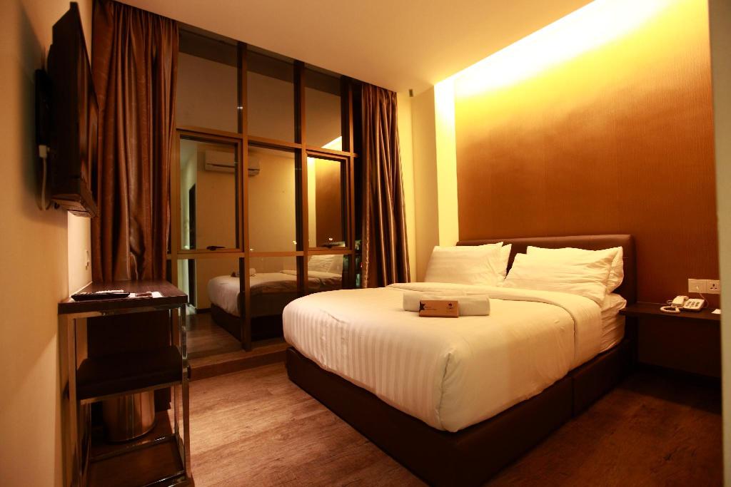 Starz Hotel