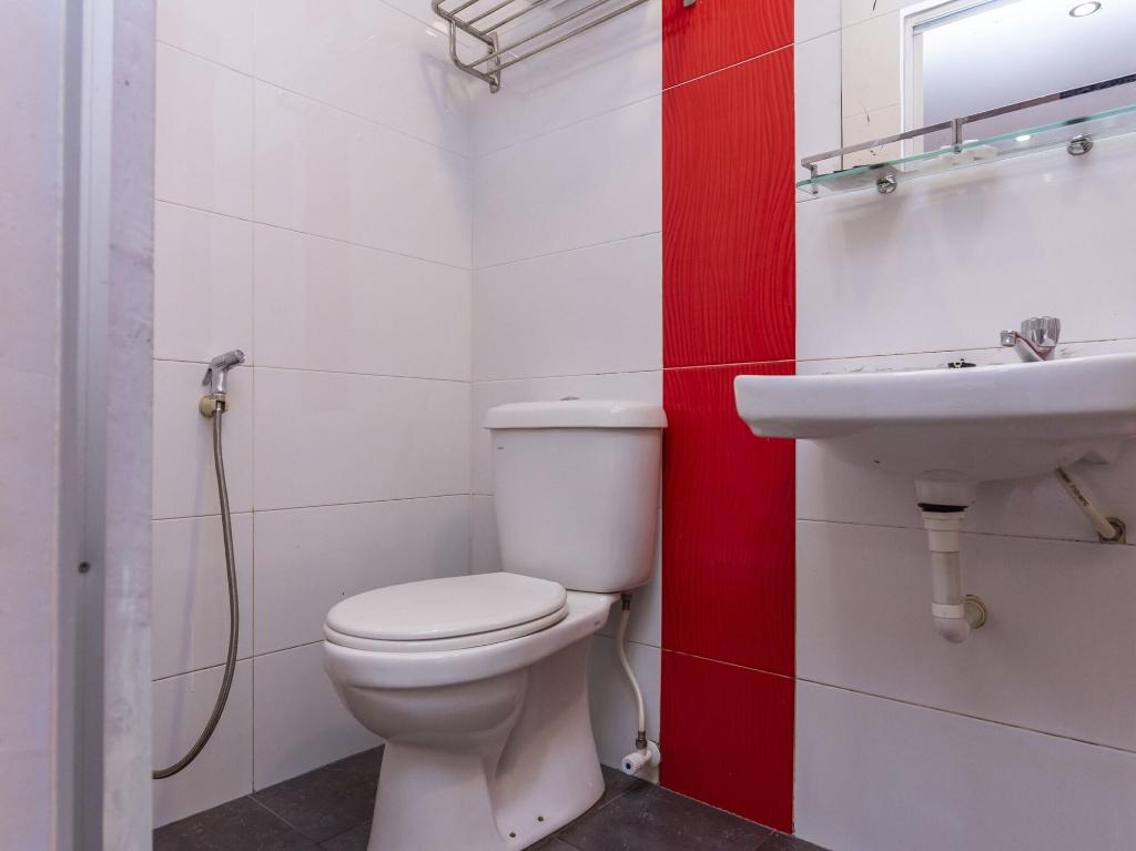 Oyo 1011 Remember Hotel