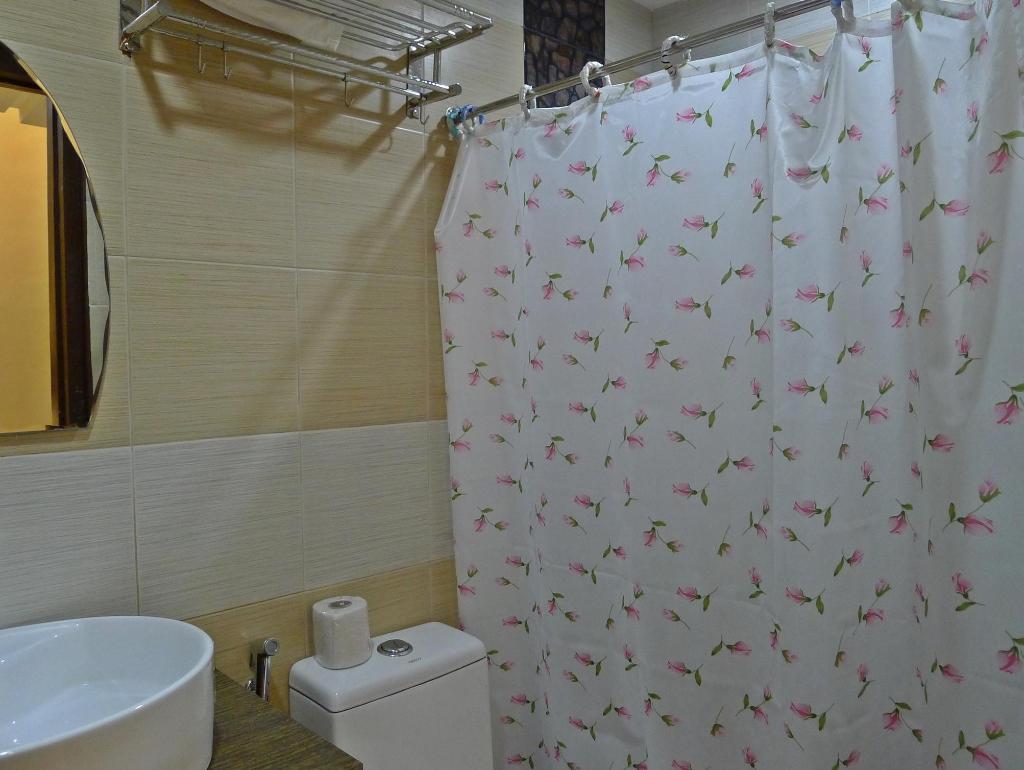Rovic's Tourist Hotel