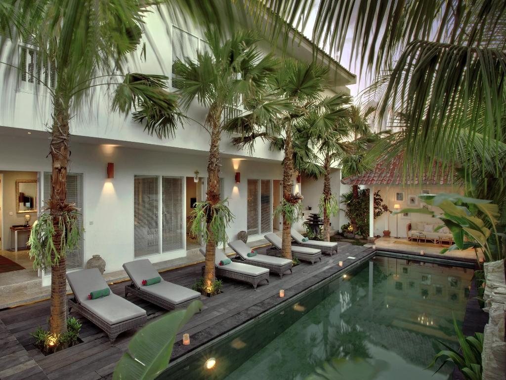 Room & Vespa Suite 4