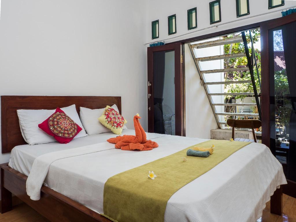 Gili Turtle Beach Resort