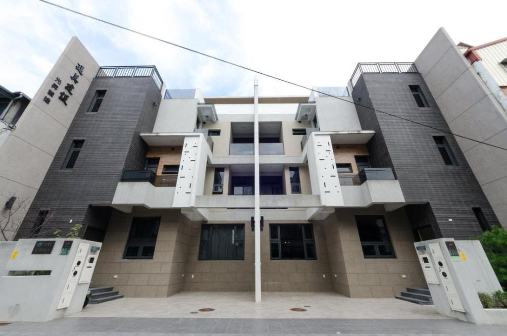 Yachuan Hostel