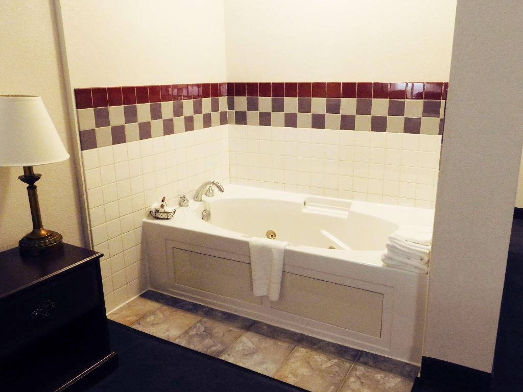 Americas Best Value Inn Fredonia