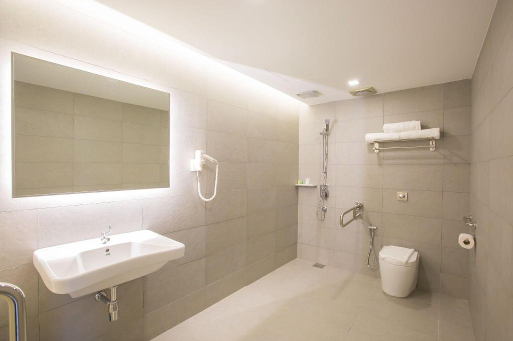 Minimalist Hotel
