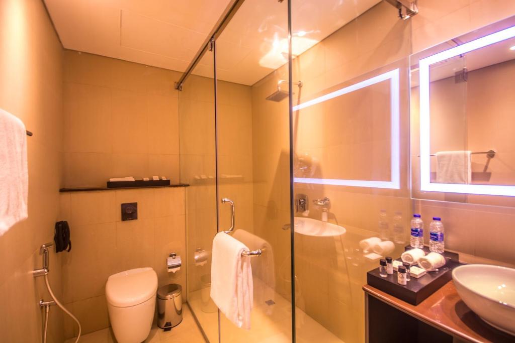 Carnelian Glory Bower Hotels