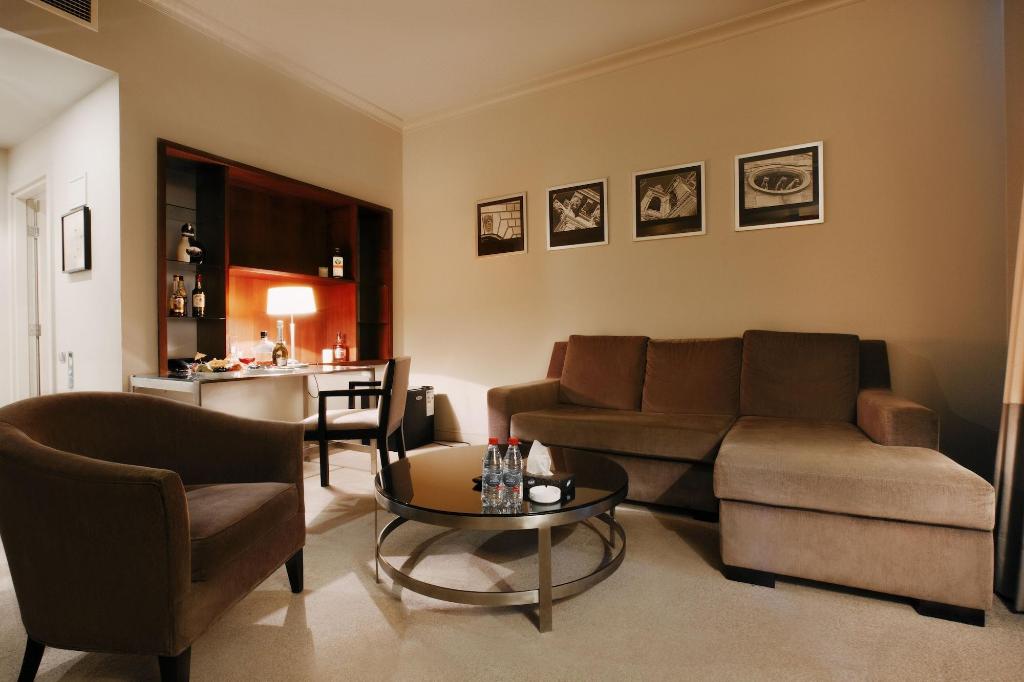 Royal Garden Hotel