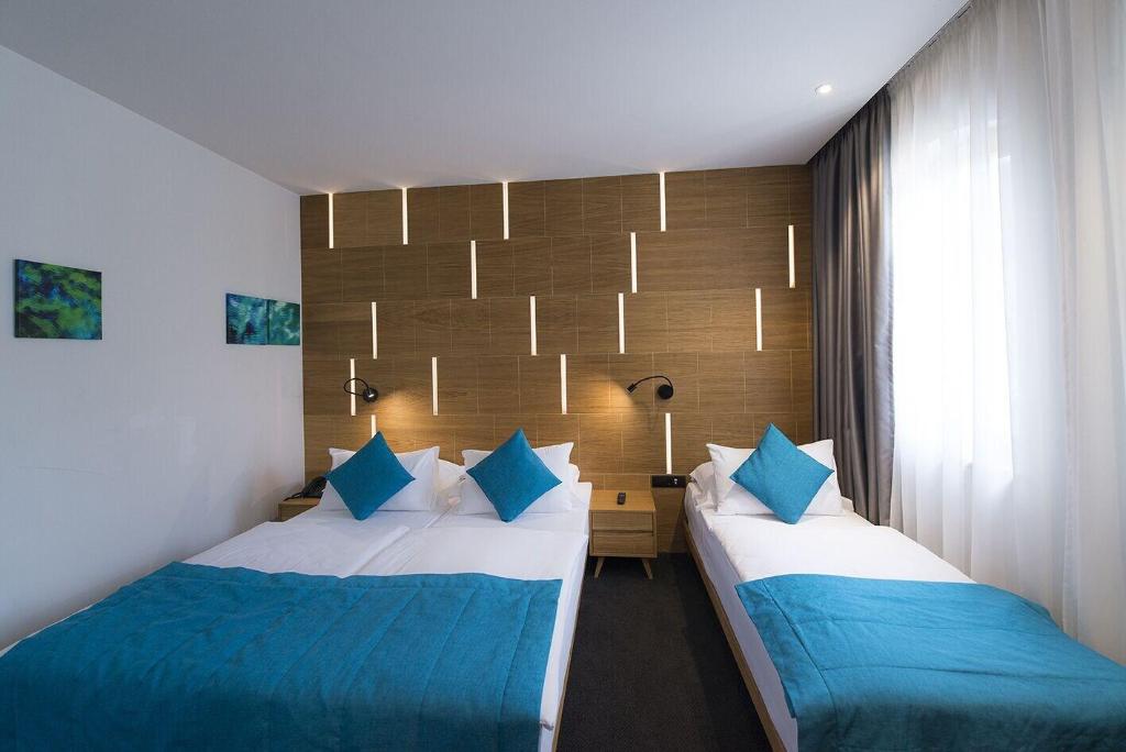 Hotel Sana