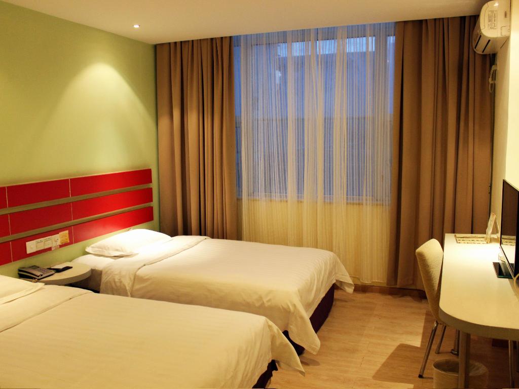 GREEN OASIS HOTEL