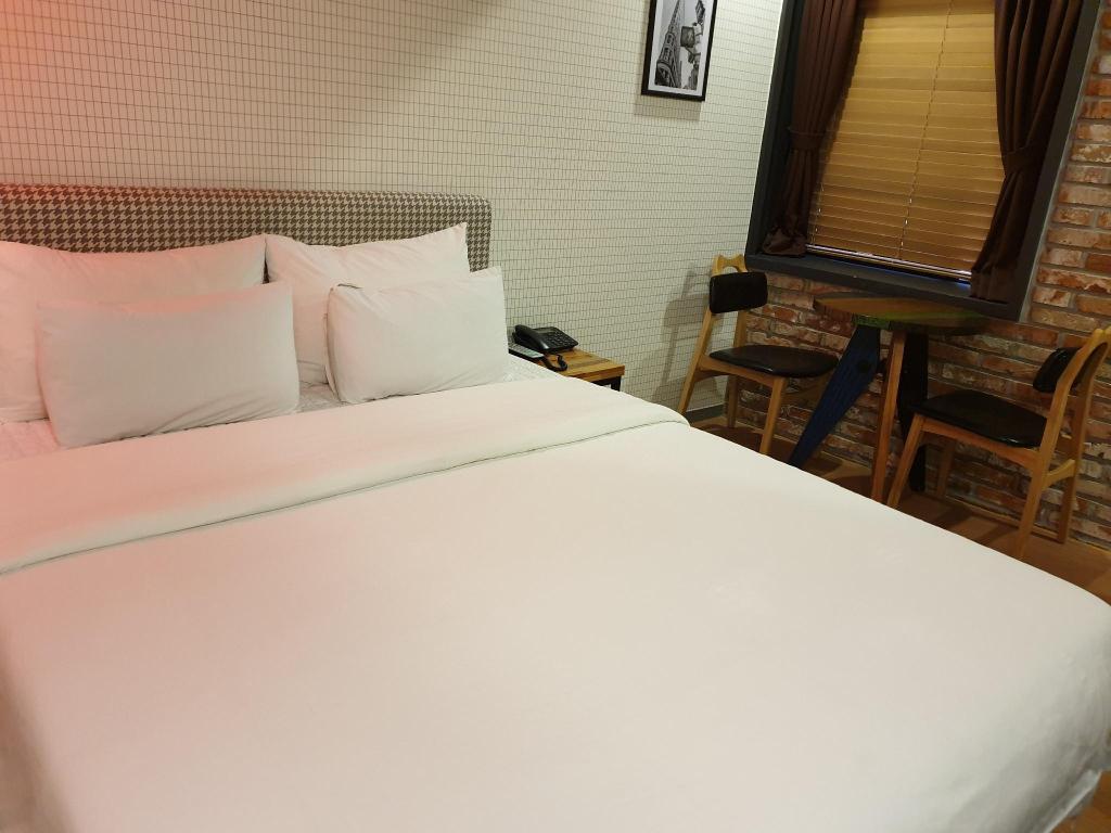 Hotel Gray