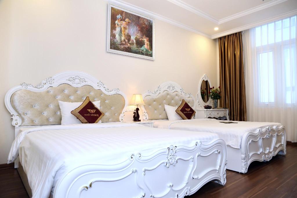 Tuyet Son Hotel