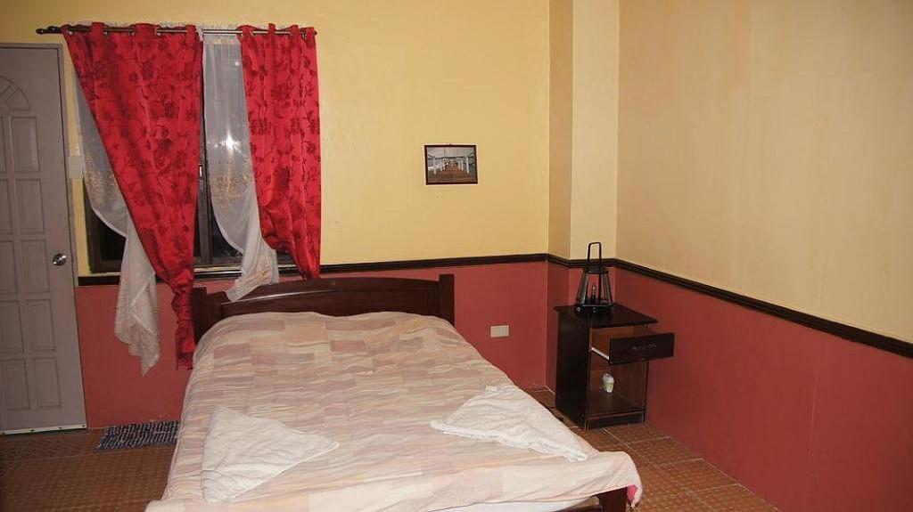 Mb S Garden Inn