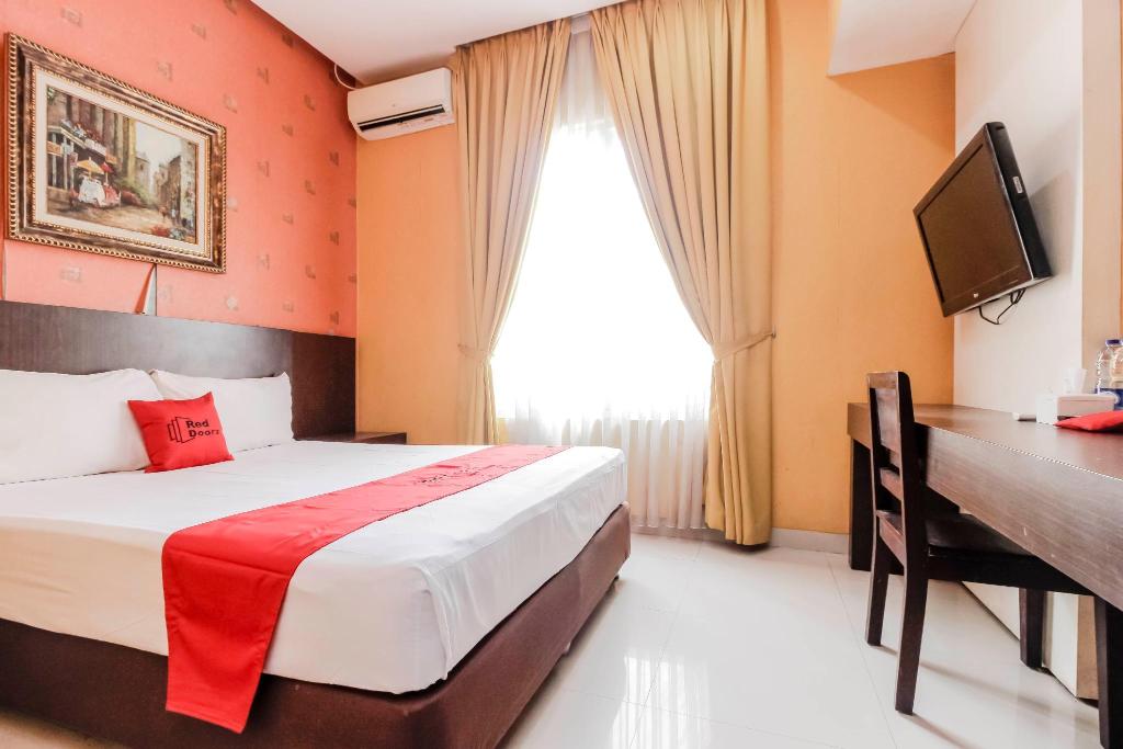 Formerly Reddoorz Near Pasar Pagi Cirebon