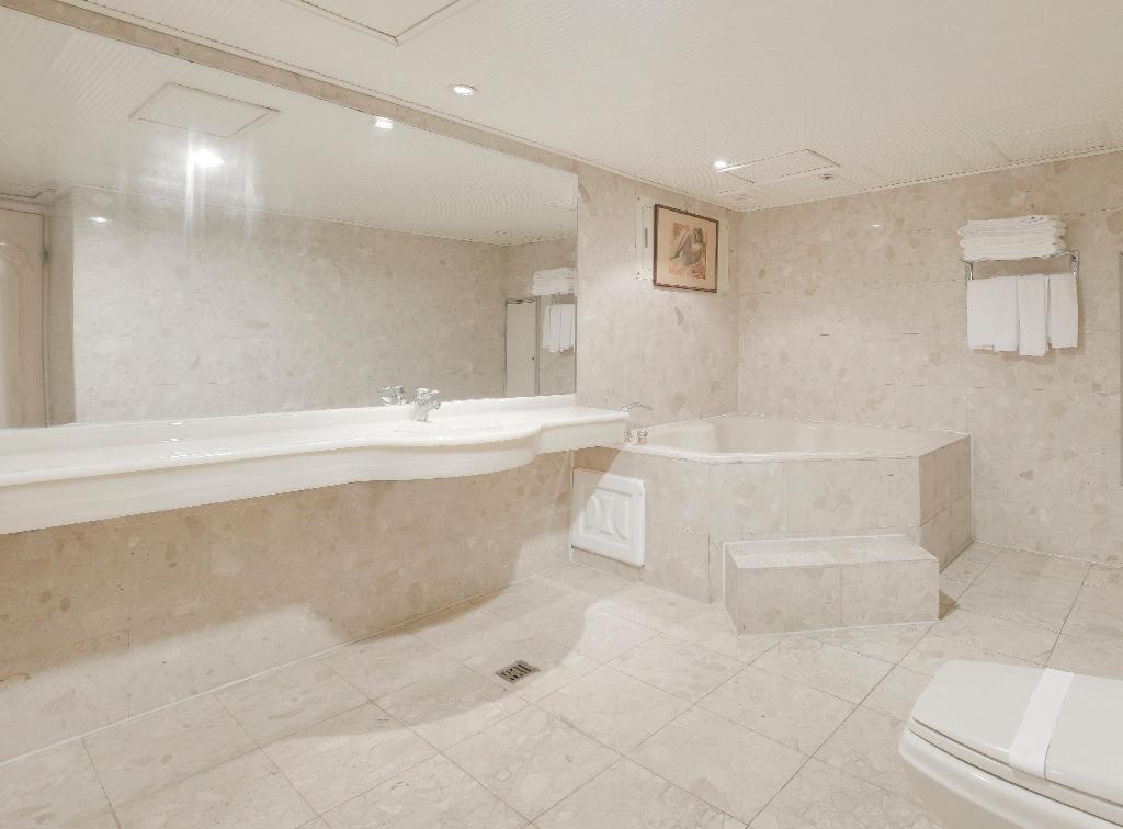 Forbes hotel