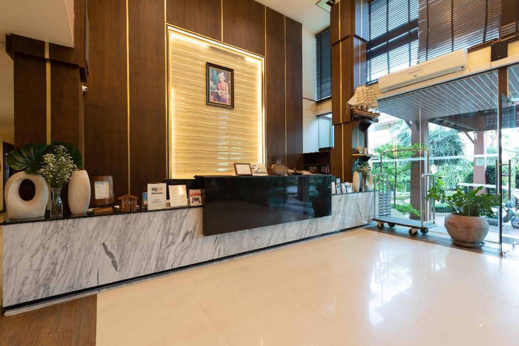 hotel-thumb