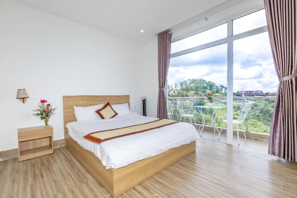 Lacami Dalat Hotel