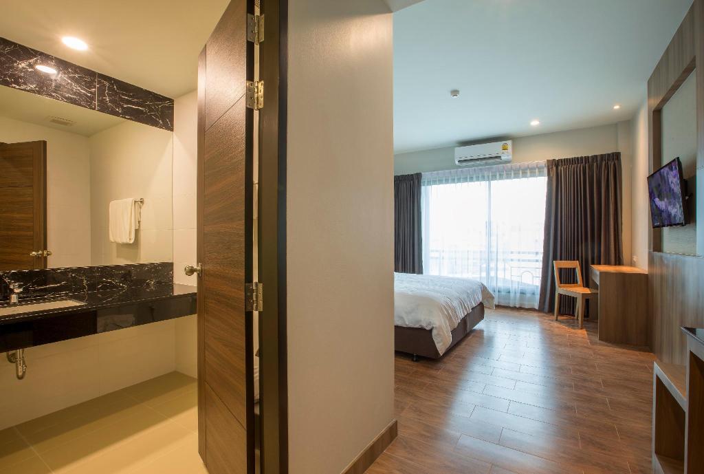 Civilize Hotel
