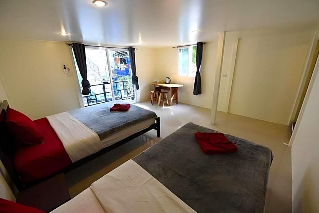 hotel-thumb